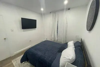 Image de Fully Renovated 2 Br Unit in Washington Heights