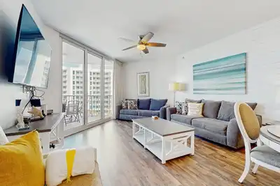 Image de Sunlit Condo with Shared Pools, Partial Ocean Views, Fast WiFi, & Private W/D