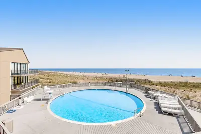 Image de Sea Colony Ocean Retreat W\/ Stunning Views, Shared pool, Beach Access & WiFi