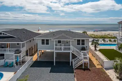 Image de 'Pop's Inn\" - Oceanfront Home, 4 Bedrooms / 2 Bathrooms