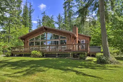 Image de Game Room & Private Beach: Anderson Island Gem