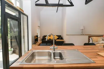 Image de The Coach House, pet friendly, with hot tub in Wimborne Minster