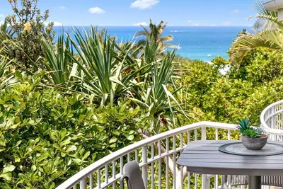 Image de Andari Apartment 2, Sunshine Beach, Beachfront Street and just steps to Surf-club