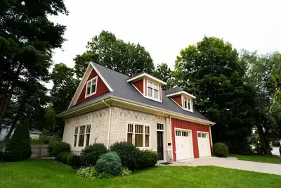 Image de Pristine Two bedroom getaway near Lake Express Ferry & Lake Michigan