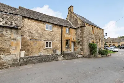 Image de Pet friendly Cotswold holiday accommodation with two bedrooms - The Cotswold Lady