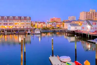 Image de Stunning Water Views - Fireplace - Chelsea Harbor