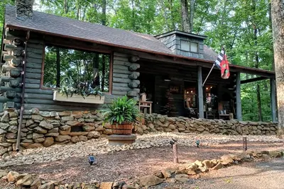 Image de \nYour Winter Mountain Cabin Getaway Awaits!