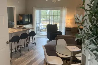 Image de Discounted January rates! Renovated 2 bedroom w/ golf course view in Sea Trail