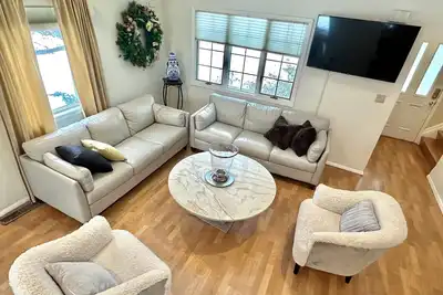 Image de Comfortable, Entire House for rent. 4 bedroom, 3 baths