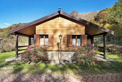 Image de Chalet \"Casa Bucaneve\" avec vue sur la montagne, Wi-Fi et jardin
