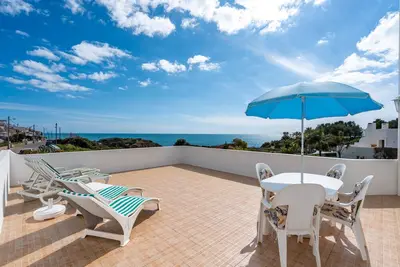 Image de Villa 'Estrela Do Mar' avec vue sur la mer, Wi-Fi et climatisation