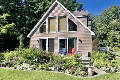 Image de Charming Omena house. Close to beach, Suttons Bay, Northport. Fire pit. A\/C.