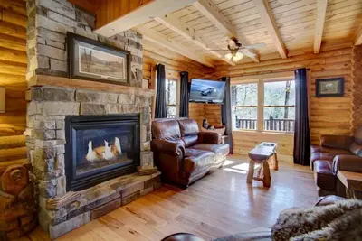 Image de Cozy nature vibes! Secluded, private and convenient!
