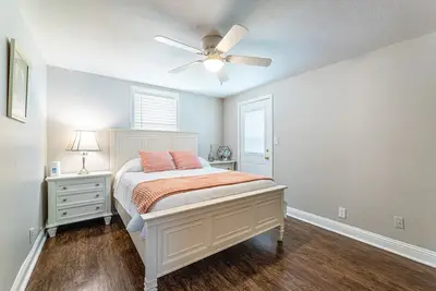 Image de Full house close to all Fort Worth has to offer! New! Close to Downtown