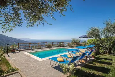 Image de La Veduta, petite villa avec piscine privée, climatisation, WiFi