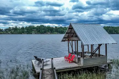 Image de Historic Buzzard Roost on the Lake  - Stay on Lake Tuscaloosa!
