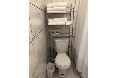 Image de Modern Two-Bedroom Apt close to Manhattan! Apple
