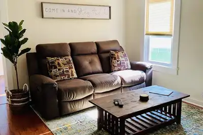 Image de Cozy Home, Minutes from Killington! Washer\/Dryer & Free Disney+\/Peacock!