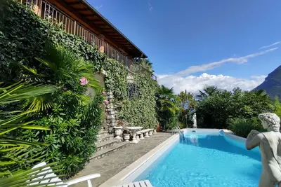 Image de Belle maison de vacances privée pour 6 personnes avec piscine privée, Wifi, Tv et terrasse
