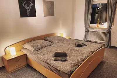 Image de Appartement pour animaux \"Bienenkorb\" avec jardin, poĂŞle en faĂŻence et Wi-Fi