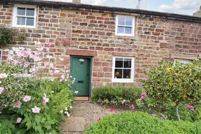 Image de Duckdown, pet friendly, character holiday cottage in Hurst Green