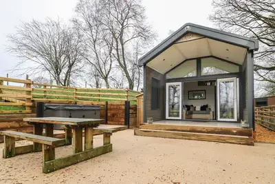 Image de Woodland Escape, with hot tub in Rhayader