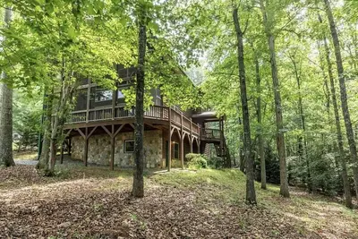 Image de Updated Modern Rustic Lake+Mountain Retreat