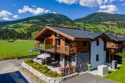 Chalet de luxe avec sauna et local à skis