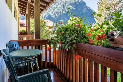 Image de Appartement 'Cesa Soramurat Appartamento 4' avec vue sur la montagne, jardin partagé et Wi-Fi
