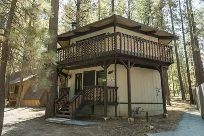 Image de Bonsai Cottage by Destination Big Bear : Minutes from the Slopes, National Forest Trails! Close to the Lake & Village!