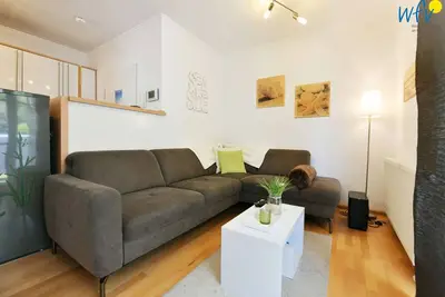 Image de Comfortable vacation apartment with beach chair on the beach!