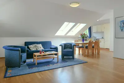 Image de Sun included - vacation apartment with two south-facing balconies!