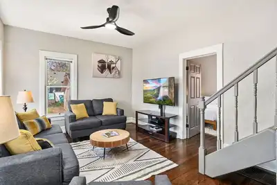 Image de Historical Bungalow Near Csu & Old Town!