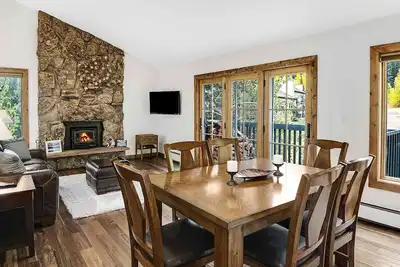 Image de Serene East Vail Condo w/Stunning Views, Free Shuttle Access! !