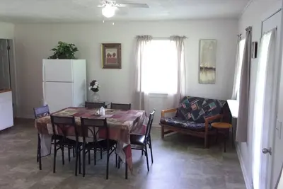Image de Guest House on Beautiful Cane Creek -- State Parks and Tennessee River Nearby