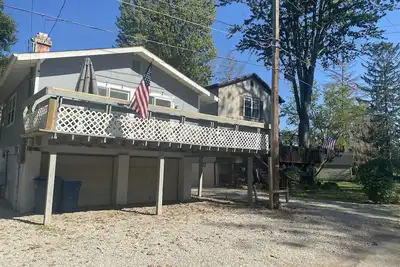Image de Cozy Cottage near Lake Erie 3 min drive