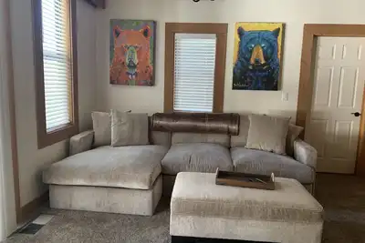 Image de Updated Condo Walking Distance to Village