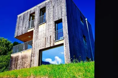 Image de Modern, idyllic vacation home with breathtaking panoramic views