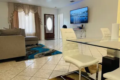 Spacious Residential Home In Central Location! ! !