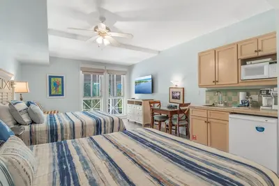 Image de Grand Sandestin 2nd floor Studio with 2 Queen beds -Steps to Baytowne Wharf-