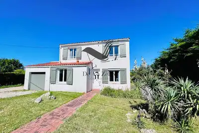 Image de Villa Souzy - Maison familiale avec jardin entièrement clos. A 2km de l'Océan.