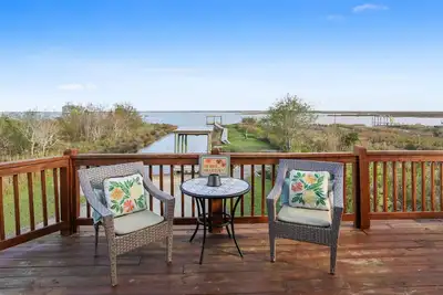 Image de Gorgeous Lakefront Home: Private Pier, Boathouse, Kayaks - Fish From the Dock!