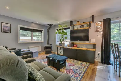 Image de Superbe chalet avec bord de l'eau, sauna & nature