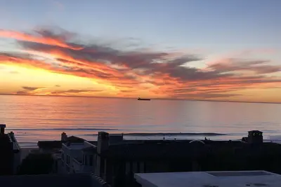 Image de Stylish Beach Pad w Amazing View from Arbnb super host