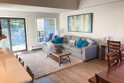 Image de 3 Bdr apartment close to Lionshead.
