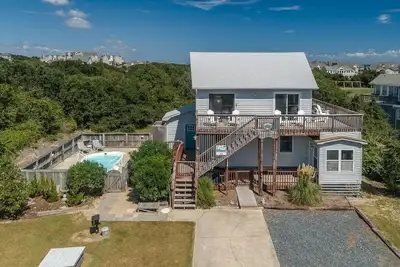 Image de 5 Bedrooms, 3 Full Baths, Outdoor Shower, Private Pool, Hot Tub, (Sleeps 10)