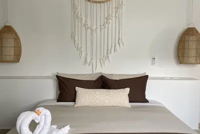 Image de Palms the luxe -Appartement-Romantique-Sdb privée avec douche-Vue sur la cour