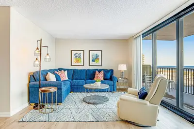 Image de Newly updated Sea Colony gem with pools, hot tubs, beach access, & more