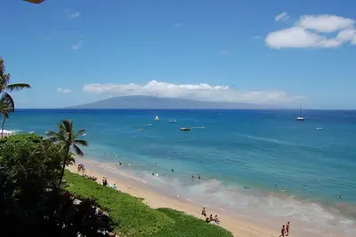 Image de Incredible Direct Oceanfront Condo on Kaanapali Beach!