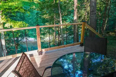Image de Creek View, Covered Decks & Private Hot Tub, Woods, Peaceful, Wildlife!